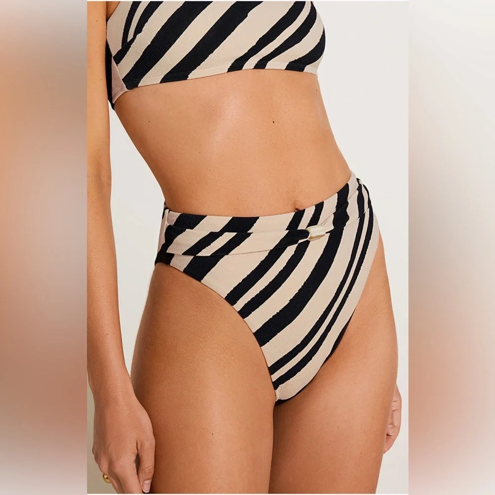 Vitamin A Terra High Waist Bikini Bottom, Size Medium, $105